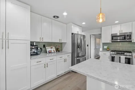 422 Crown Drive Everett WA 98203