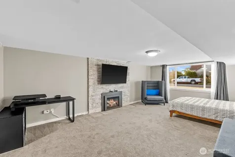 422 Crown Drive Everett WA 98203