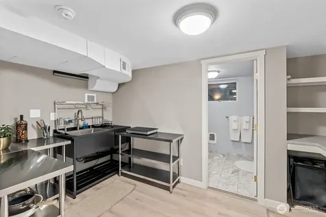 422 Crown Drive Everett WA 98203