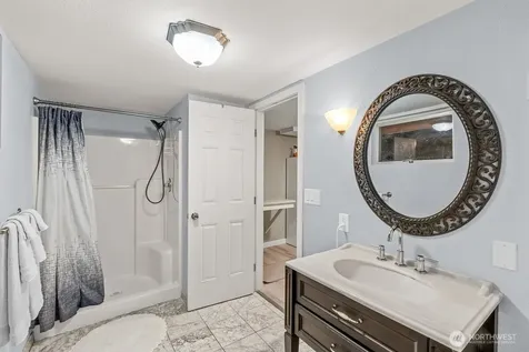 422 Crown Drive Everett WA 98203