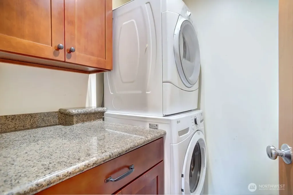 4030 26th Avenue W Seattle WA 98199