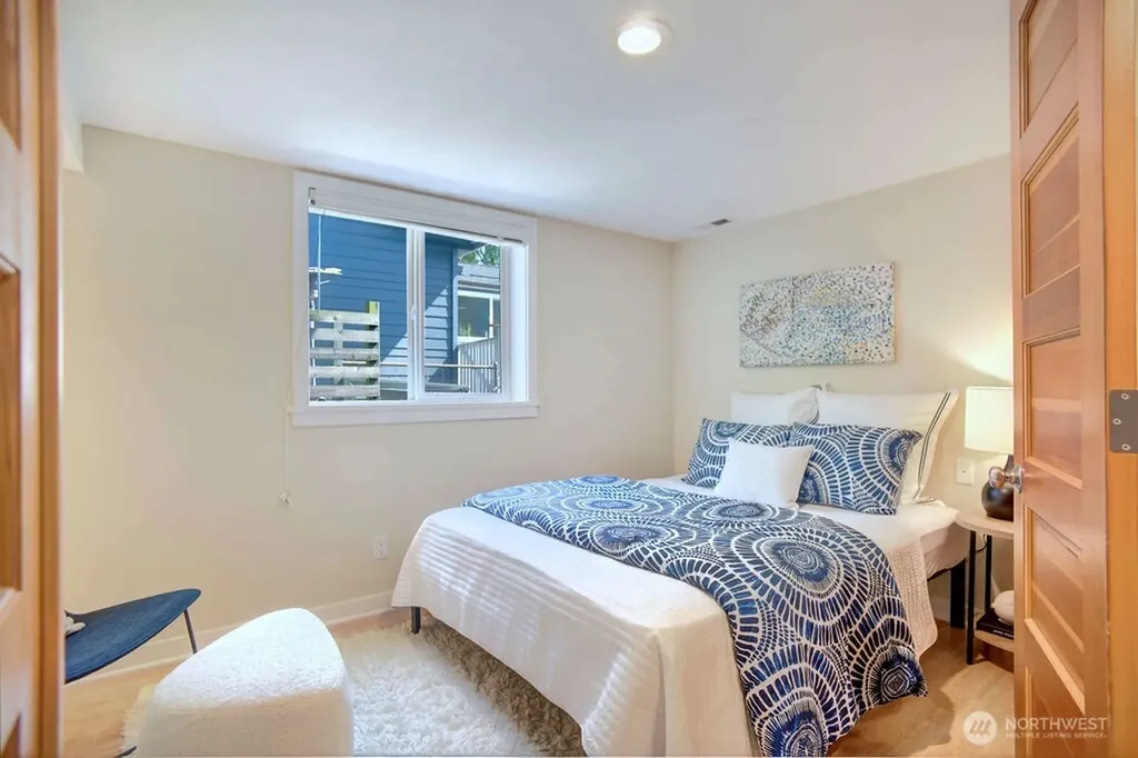 4030 26th Avenue W Seattle WA 98199
