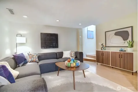 4030 26th Avenue W Seattle WA 98199