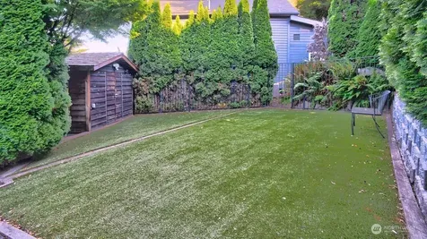 4030 26th Avenue W Seattle WA 98199