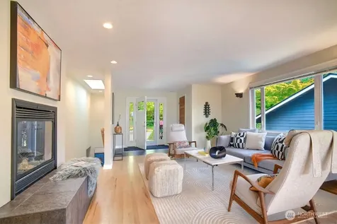4030 26th Avenue W Seattle WA 98199