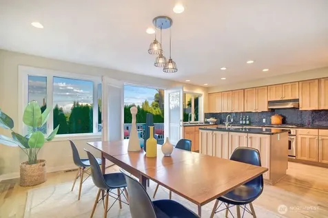 4030 26th Avenue W Seattle WA 98199