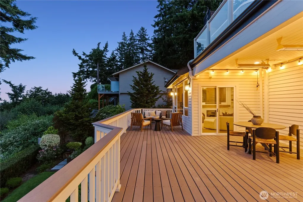 7712 89th Place SE Mercer Island WA 98040