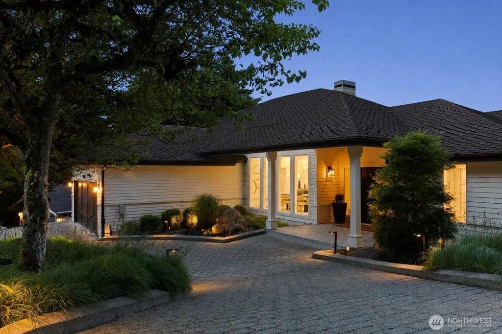 7712 89th Place SE Mercer Island WA 98040