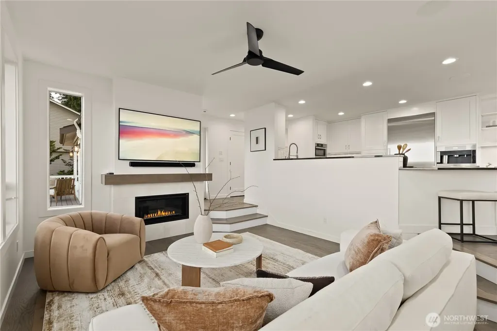 7712 89th Place SE Mercer Island WA 98040