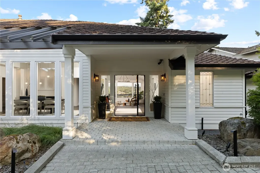 7712 89th Place SE Mercer Island WA 98040