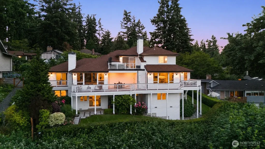 7712 89th Place SE Mercer Island WA 98040