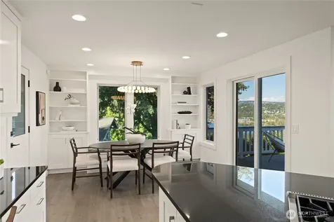 7712 89th Place SE Mercer Island WA 98040
