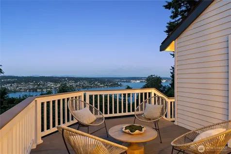 7712 89th Place SE Mercer Island WA 98040