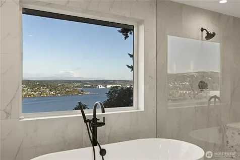 7712 89th Place SE Mercer Island WA 98040