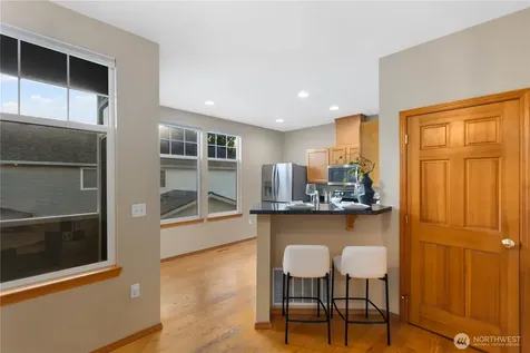 460 226th Place NE Sammamish WA 98074