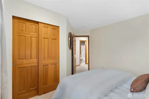 460 226th Place NE Sammamish WA 98074