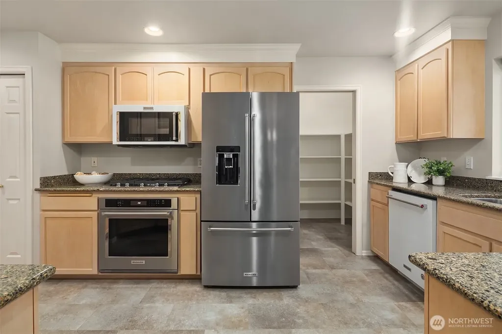 8221 53rd Avenue W Mukilteo WA 98275