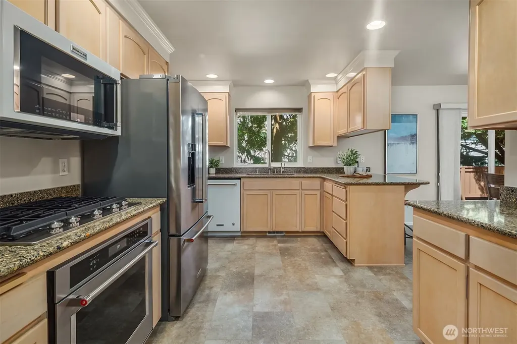 8221 53rd Avenue W Mukilteo WA 98275