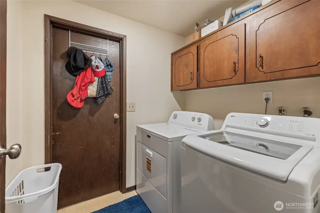 6616 51st Avenue E Tacoma WA 98443