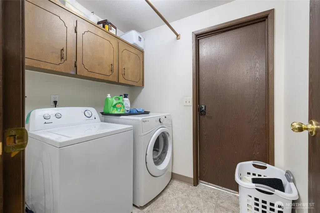 6616 51st Avenue E Tacoma WA 98443