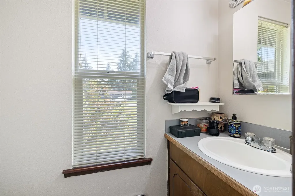 6616 51st Avenue E Tacoma WA 98443