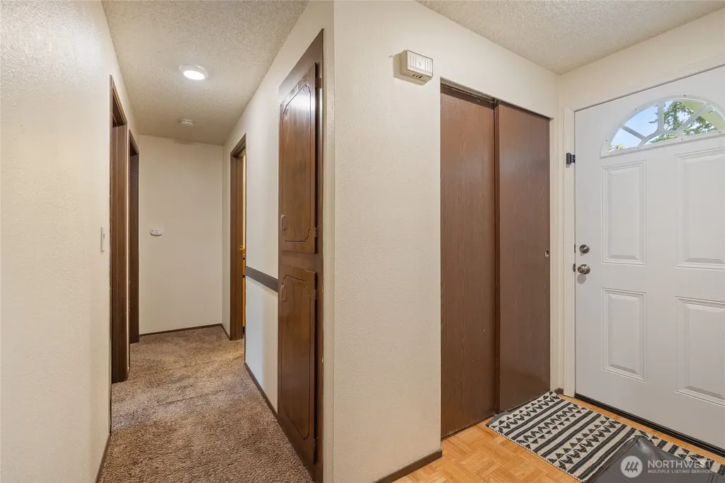 6616 51st Avenue E Tacoma WA 98443