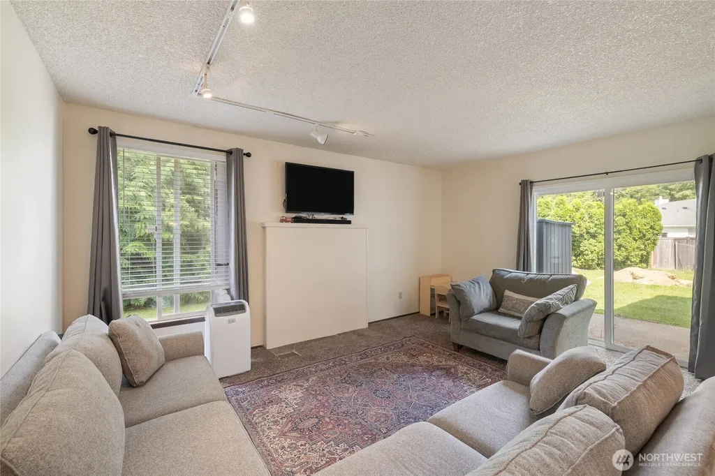 6616 51st Avenue E Tacoma WA 98443