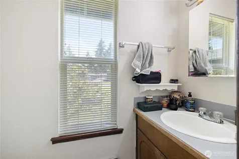 6616 51st Avenue E Tacoma WA 98443