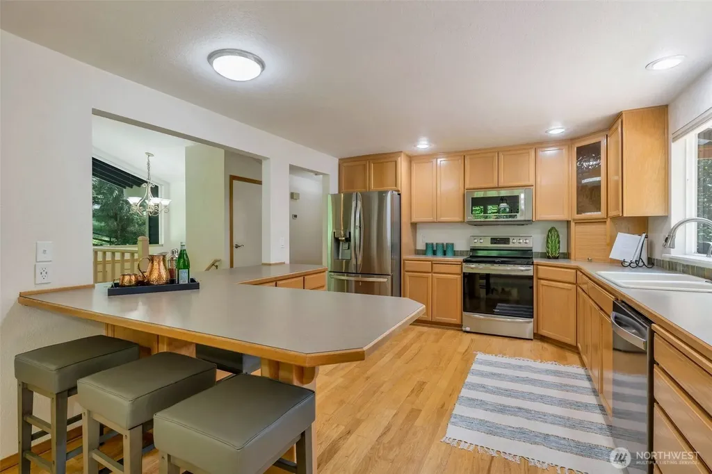 15727 154th Avenue NE Woodinville WA 98072
