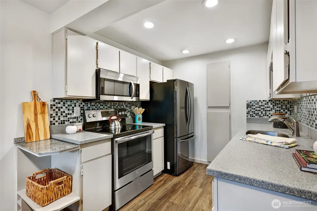 20325 19th Avenue NE Shoreline WA 98155