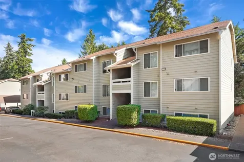 20325 19th Avenue NE Shoreline WA 98155