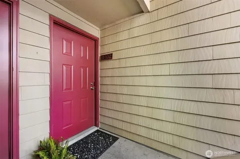 20325 19th Avenue NE Shoreline WA 98155