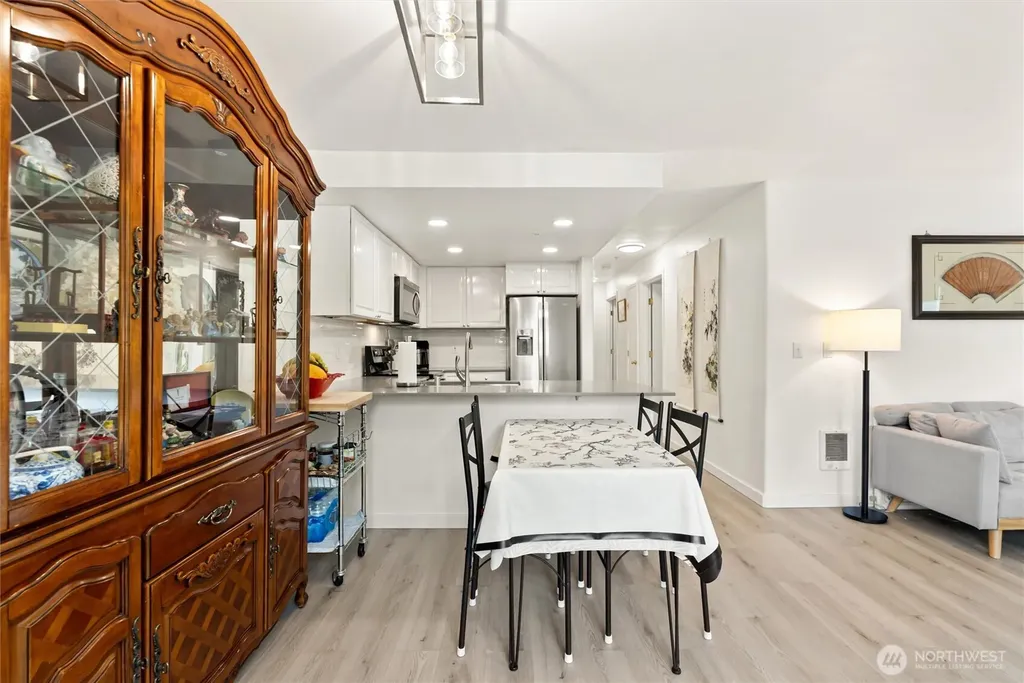 2805 NE 125th Street Seattle WA 98125