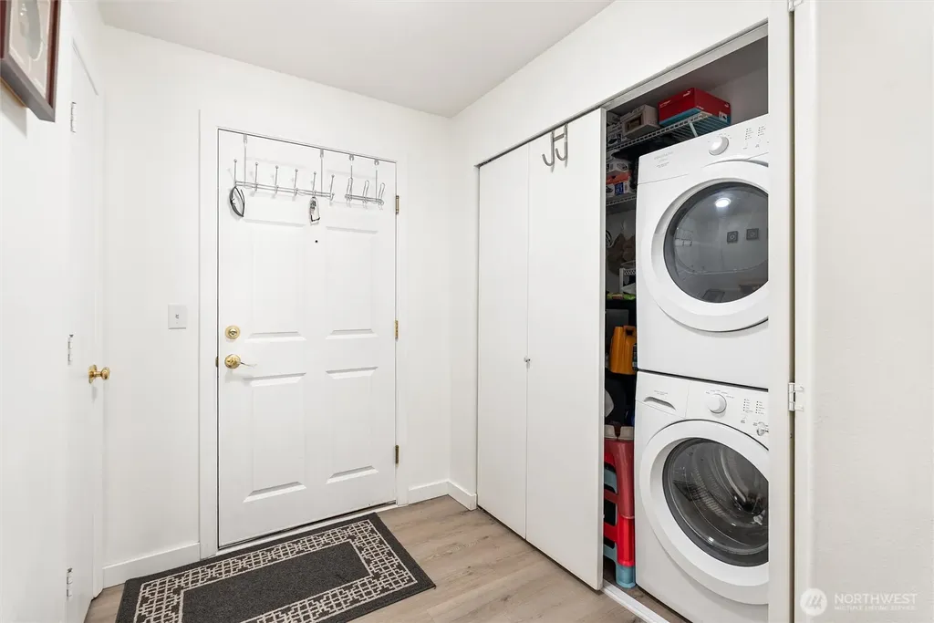 2805 NE 125th Street Seattle WA 98125