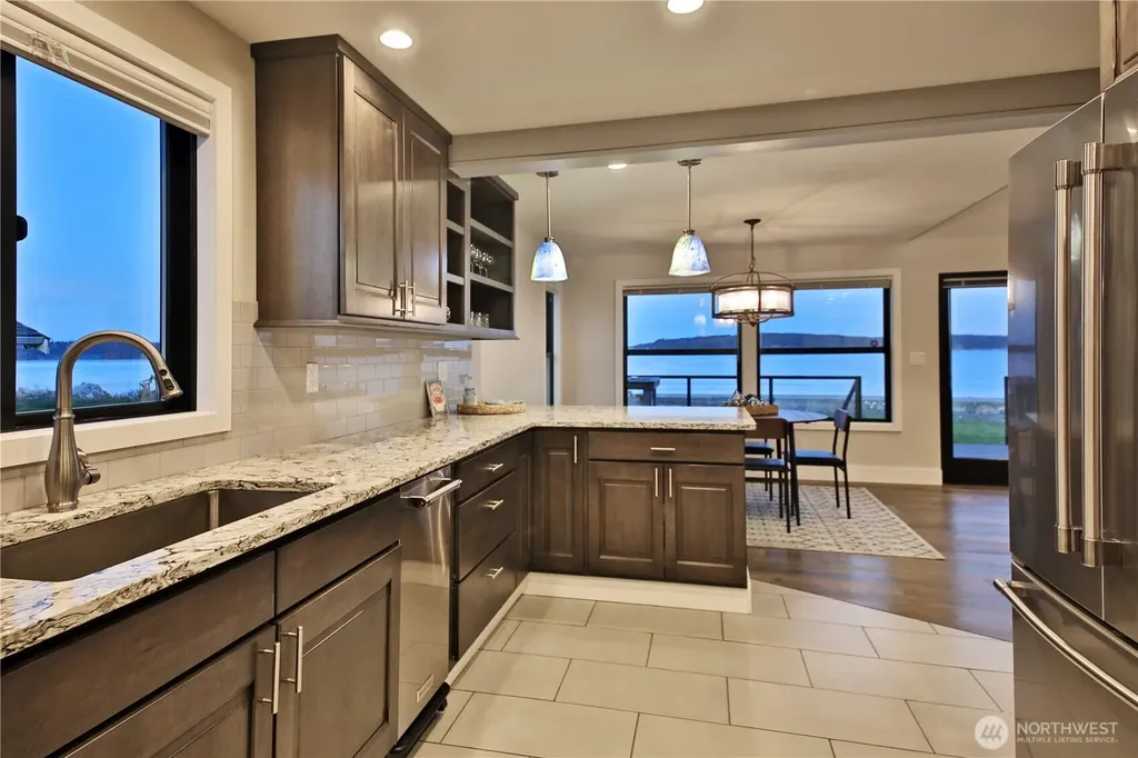 2805 N Bluff Road Greenbank WA 98253