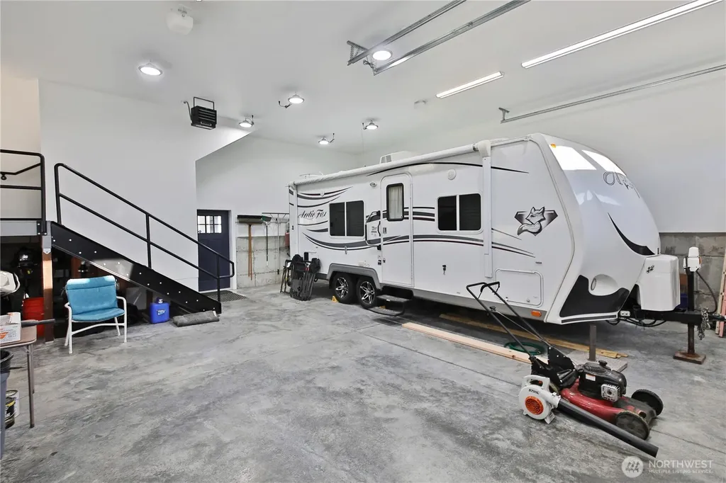 2805 N Bluff Road Greenbank WA 98253
