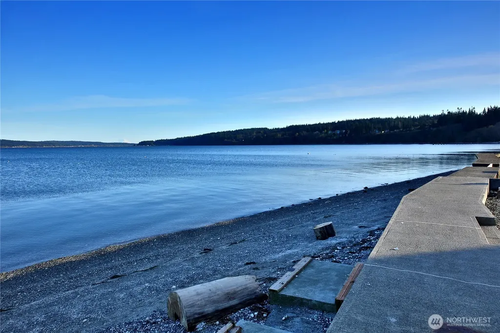 2805 N Bluff Road Greenbank WA 98253
