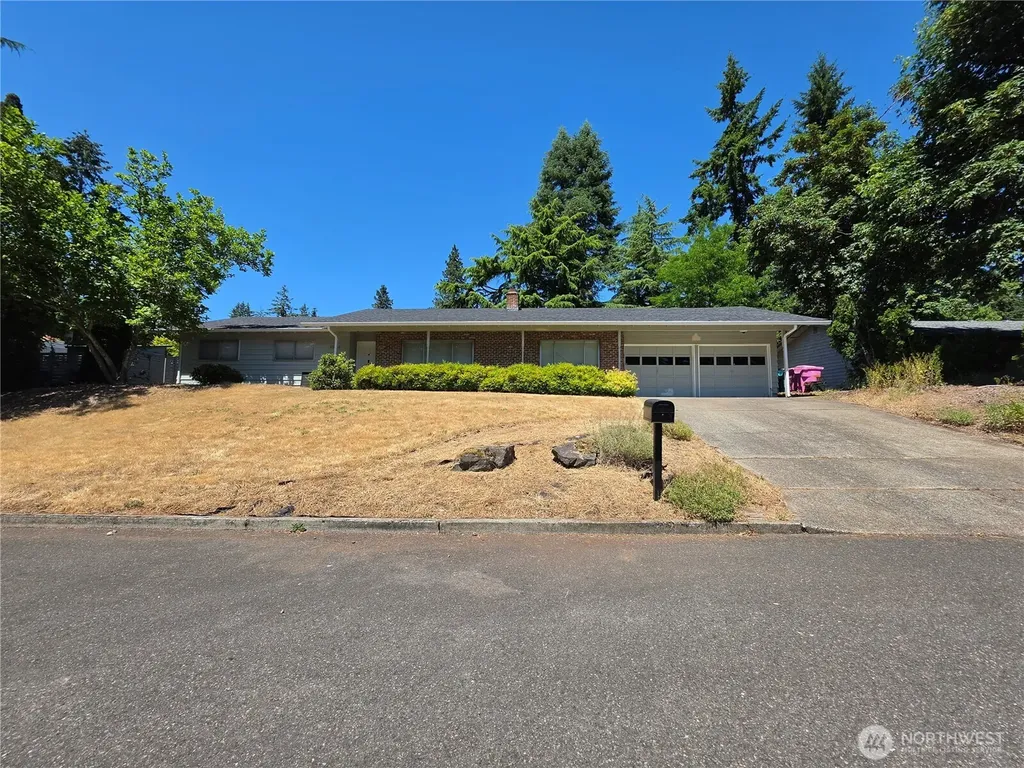 10016 SE 11th Street Vancouver WA 98664