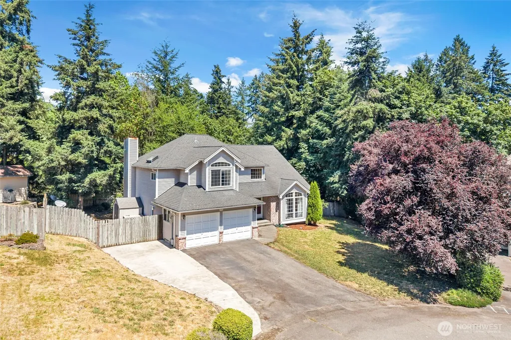 2052 NE Marina Vista Court Poulsbo WA 98370