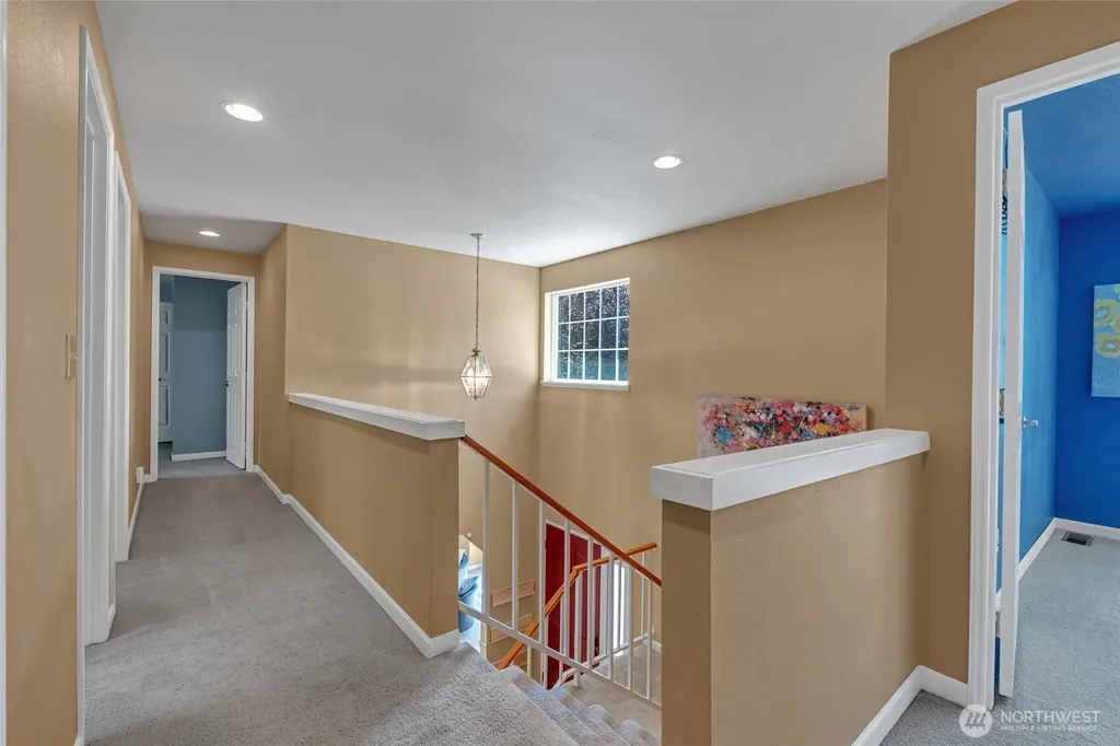 2052 NE Marina Vista Court Poulsbo WA 98370
