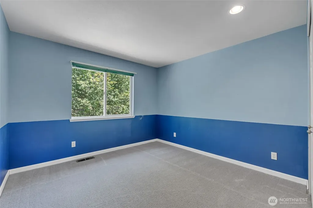 2052 NE Marina Vista Court Poulsbo WA 98370
