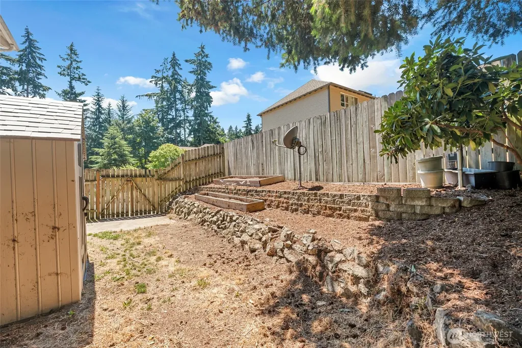 2052 NE Marina Vista Court Poulsbo WA 98370