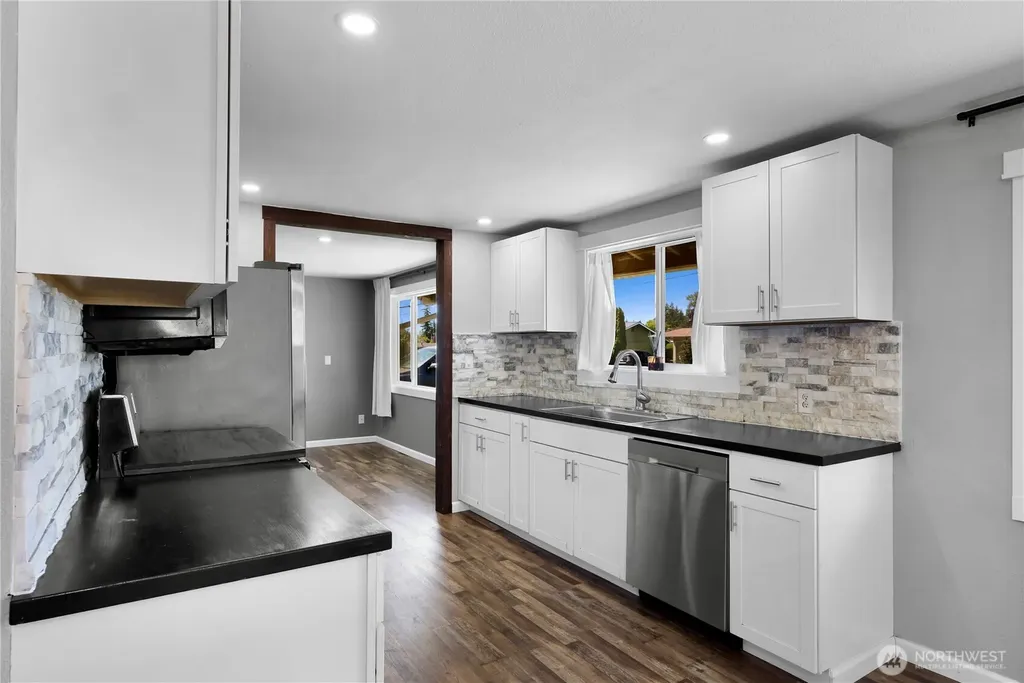 1700 S 15th Street Mount Vernon WA 98274
