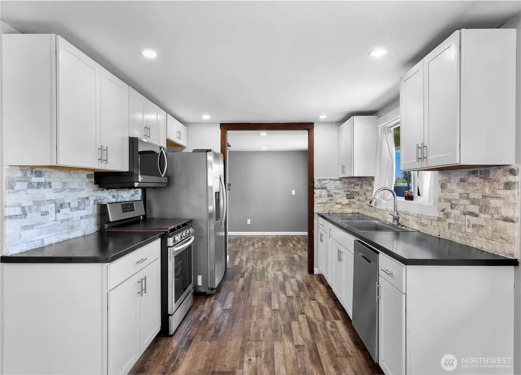 1700 S 15th Street Mount Vernon WA 98274
