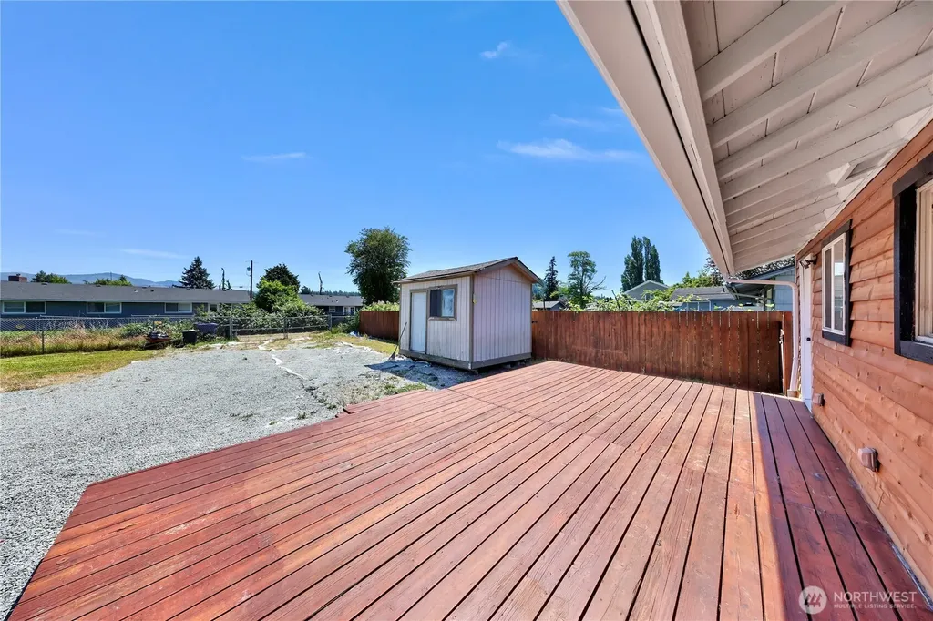 1700 S 15th Street Mount Vernon WA 98274