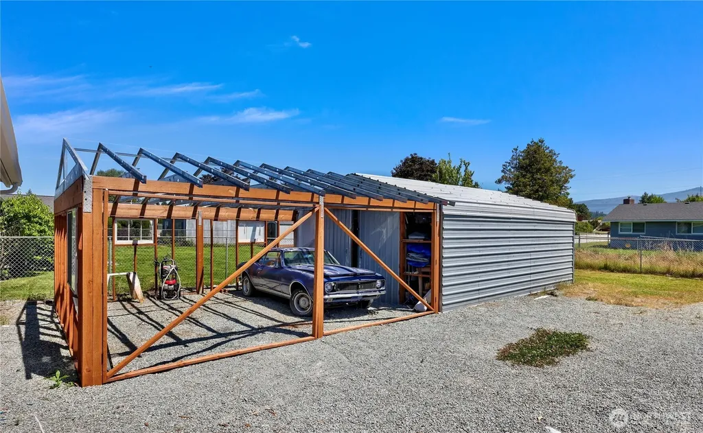 1700 S 15th Street Mount Vernon WA 98274