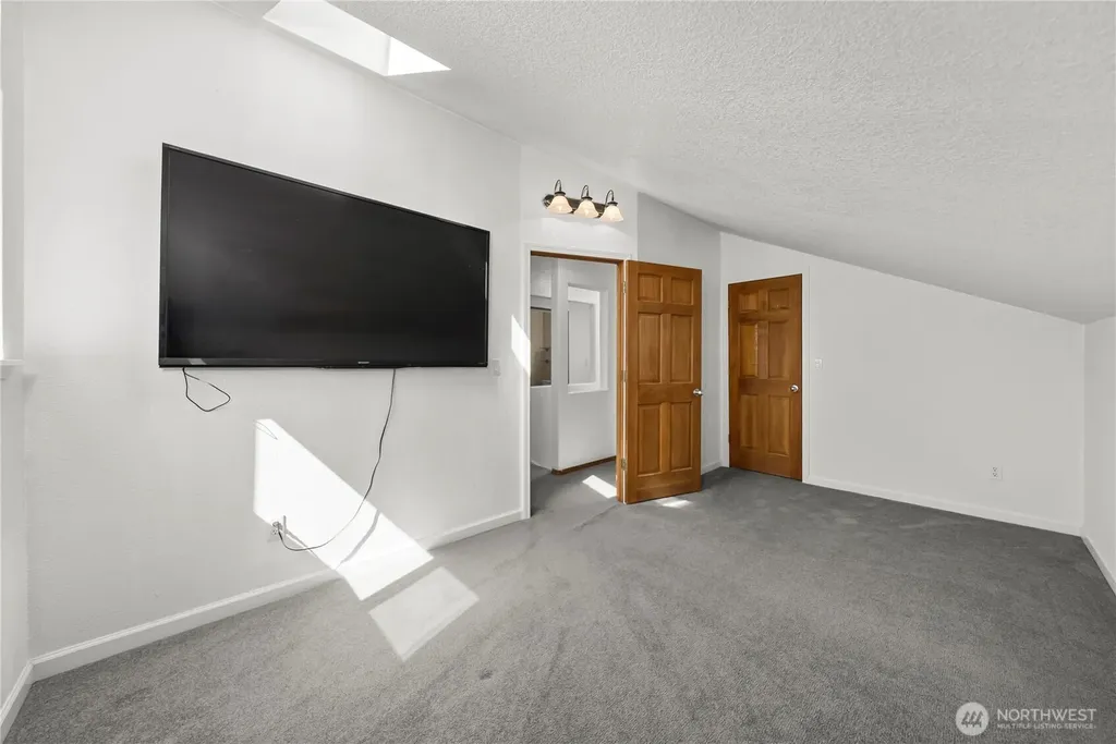 928 127th Street Street Ct E Tacoma WA 98445