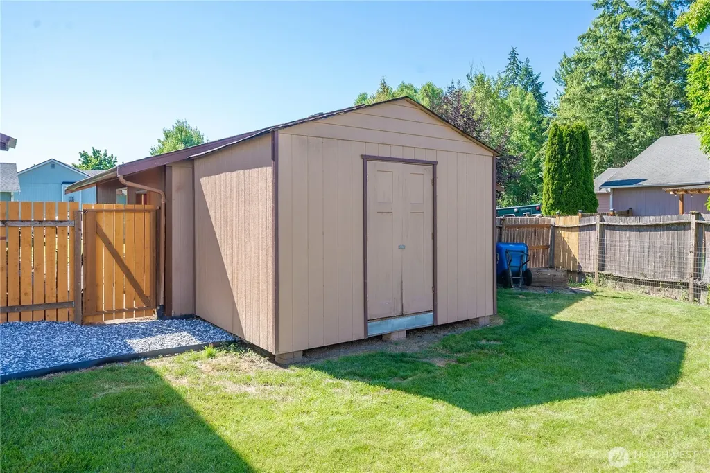 928 127th Street Street Ct E Tacoma WA 98445