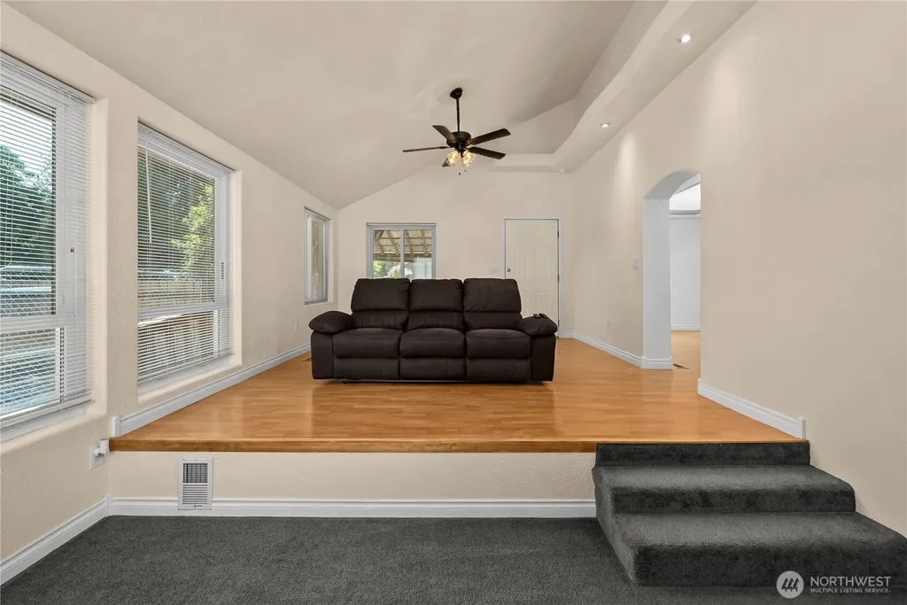 928 127th Street Street Ct E Tacoma WA 98445
