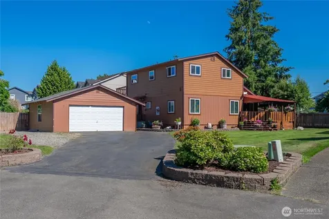 928 127th Street Street Ct E Tacoma WA 98445